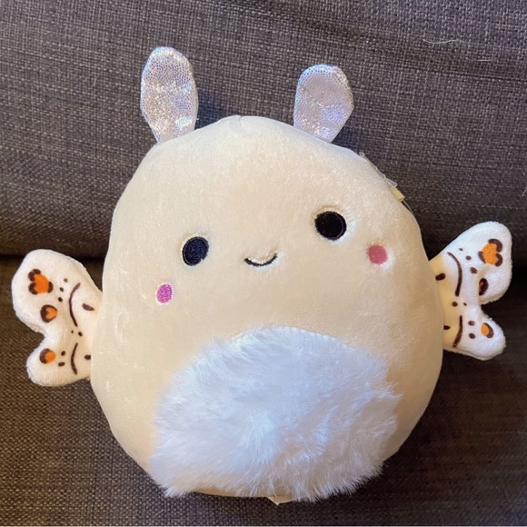 Berit the Moth Squishmallow - Picture 1 of 3